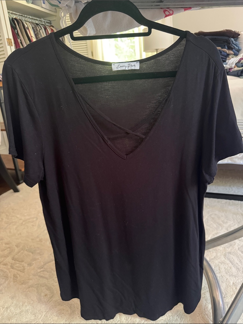 emory park Black Short Sleeve V-Neck Tee with Crisscross Detail